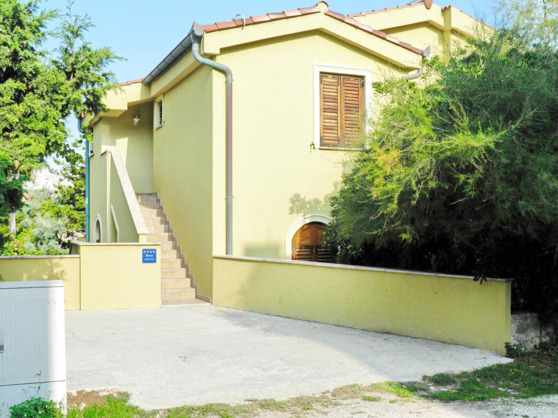 Apartments Mrkus Baska  Exterior photo